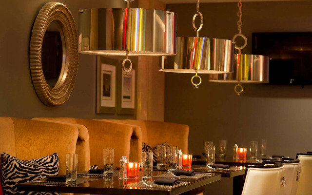 Ambassador Hotel Kansas City, Autograph Collection