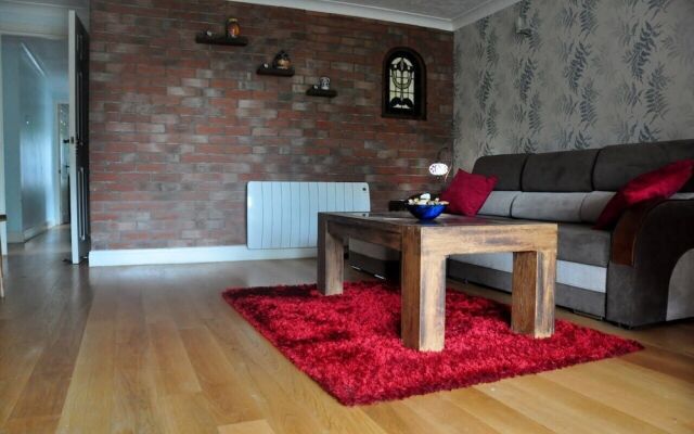 The Lodge Suite With Free Parking