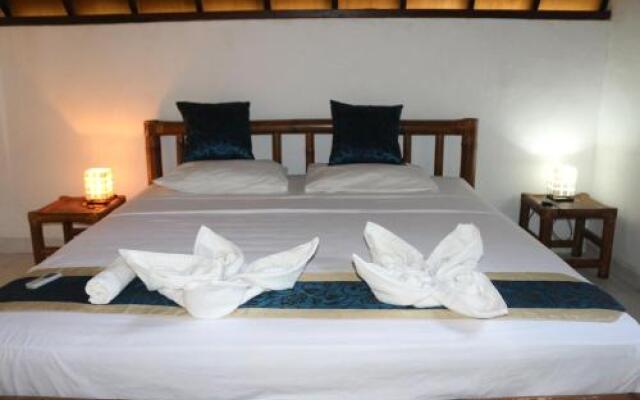 Star Bar and Bungalows