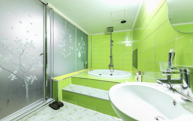 Shim Hotel