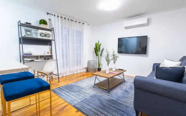 26-1c Gramercy Large 1BR WD