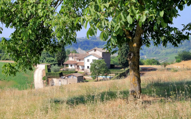 Trianon Country