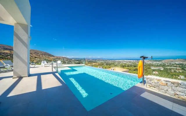 Villa Con Vista- Heated Pool 4 bdr Sleeps 8