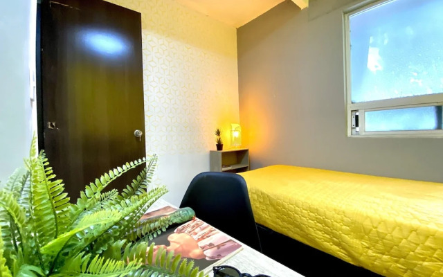 ROOMIES HOSTEL - Santa Maria La Ribera