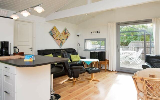 Comfy Holiday Home in Fårvang With Swimming Pool