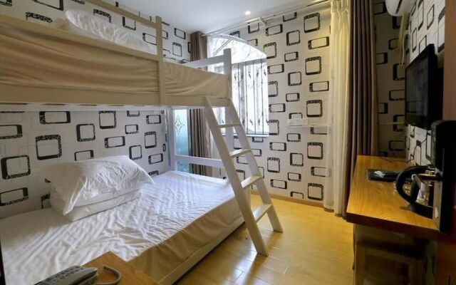 Lushang Tianjie Quick Hotel