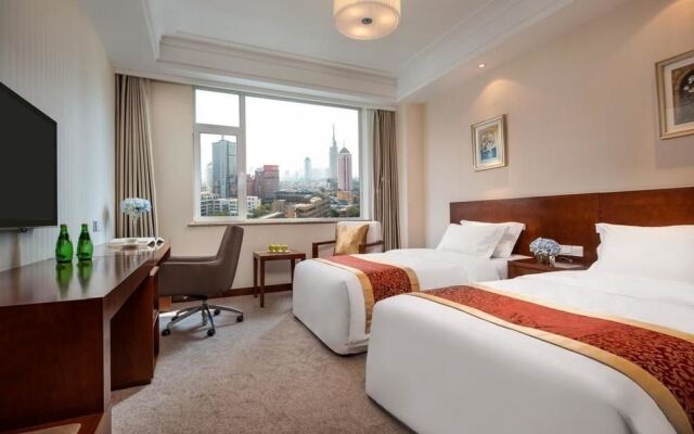 Jinan Luneng Xinyi Business Hotel