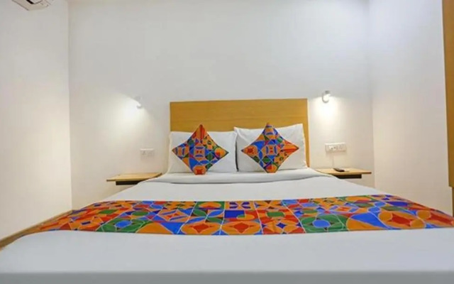 OYO Townhouse 373 Vishwas Nagar