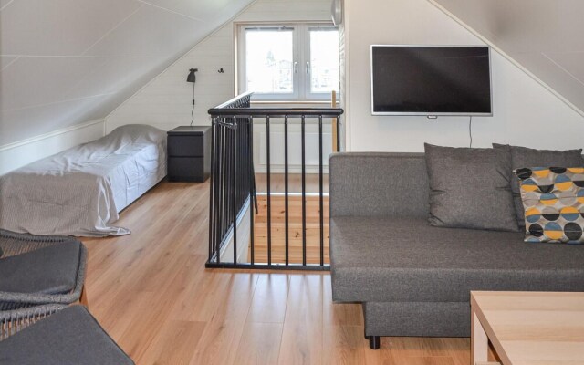 Awesome Home in Löttorp With 5 Bedrooms