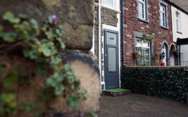 Rare Central  House Private Parking