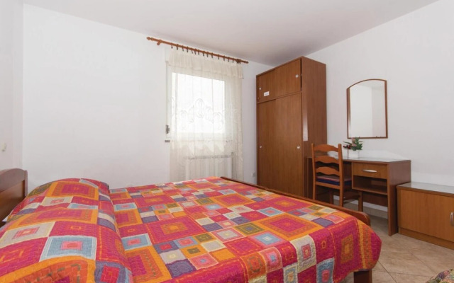Amazing Apartment in Pula With 2 Bedrooms