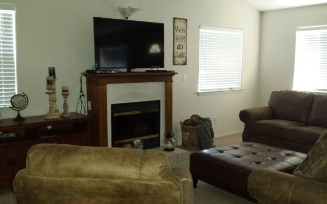 1211 Norswing 3 Bedroom Home by Redawning