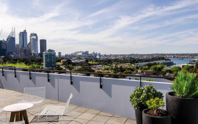 Sydney East Luxury Apartment