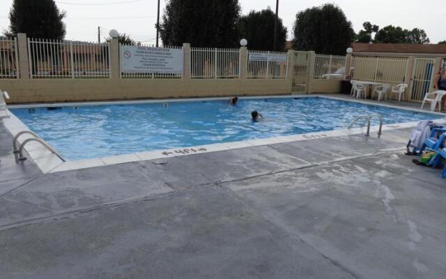 Travelodge Ridgeway Martinsville