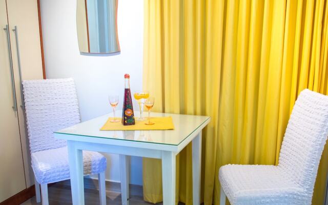 Yellow Lilly Mostar Apartment