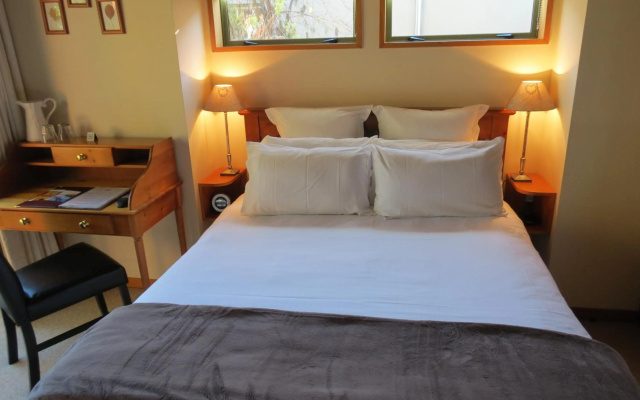 Te Wanaka Lodge – Guest Rooms – Wanaka