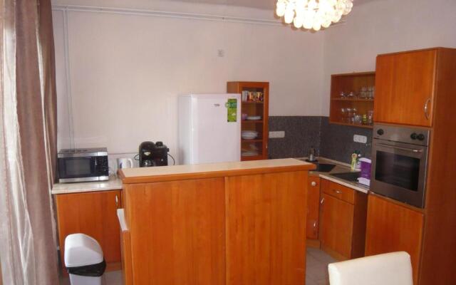 Luna apartmanház