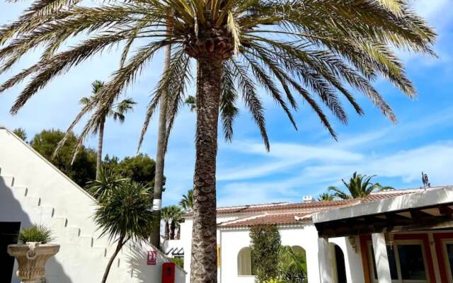 Chic Menorca apartment near the beach
