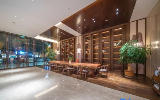 Xinlei Hot Spring Hotel