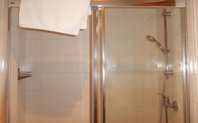 Apartamentos Nahira Suites 3000