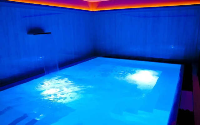 Ambruosi Village Resort & Spa
