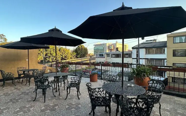 Hotel L & L Mansión