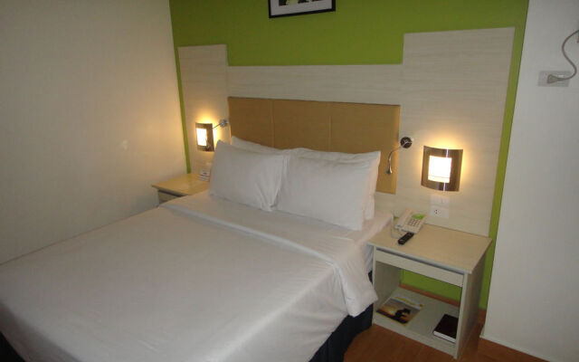 ZEN Rooms Hamersons Cebu