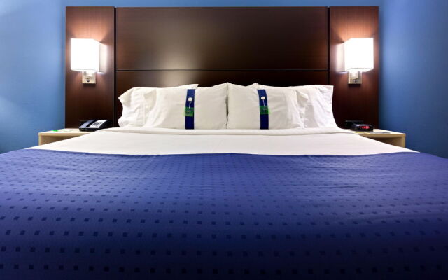 Holiday Inn Hotel & Suites Atlanta Airport-North