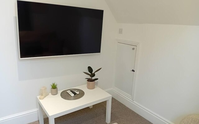 Modern Spacious Apartment Families & Corporate