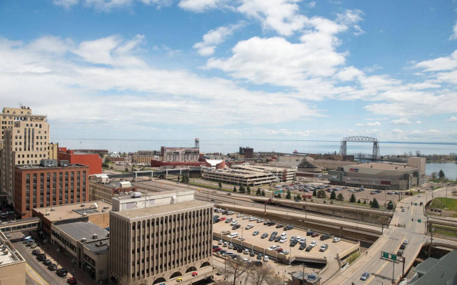 Radisson Hotel Duluth - Harborview