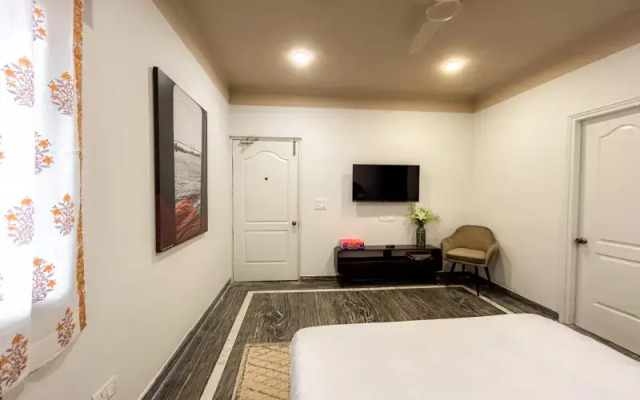 Firebrick Garnet House