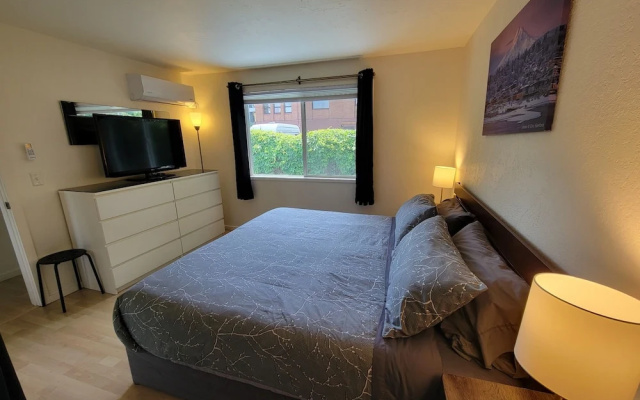 Hood River Suites Apartment Hotel