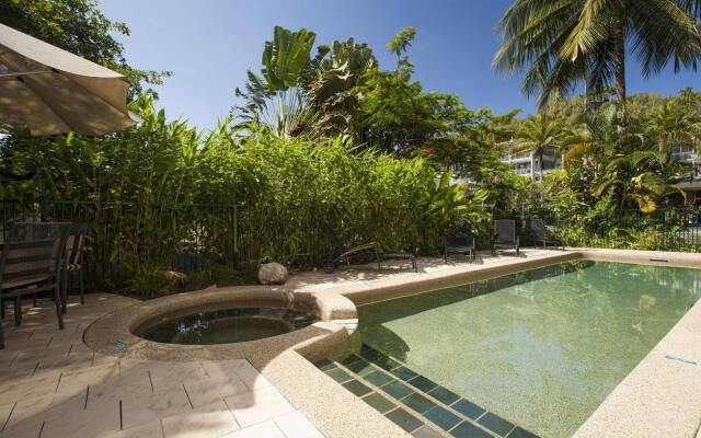 Port Douglas Apartments - Adults Only Oasis