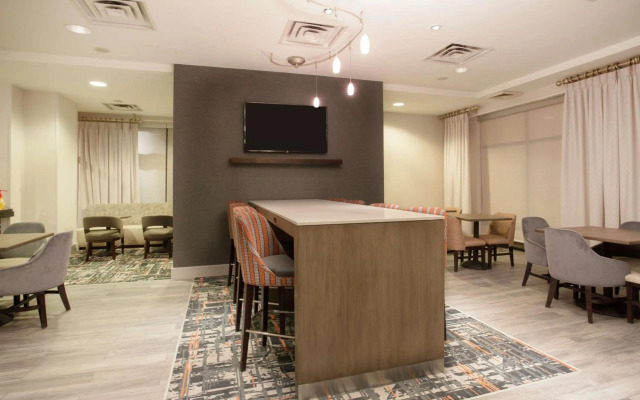 Hampton Inn & Suites Denver-Downtown