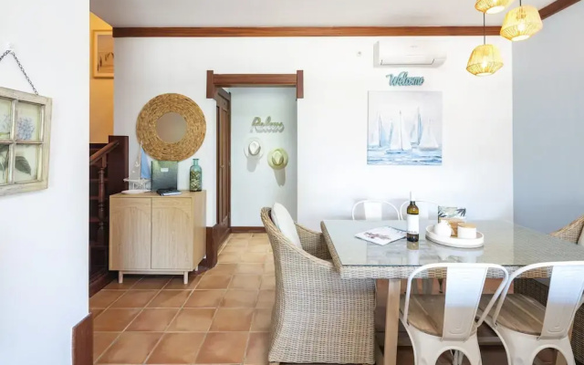 Charming Apartment in Benagil With Pool