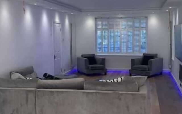 Thornton Lounge Sleeps 4 - City Centre