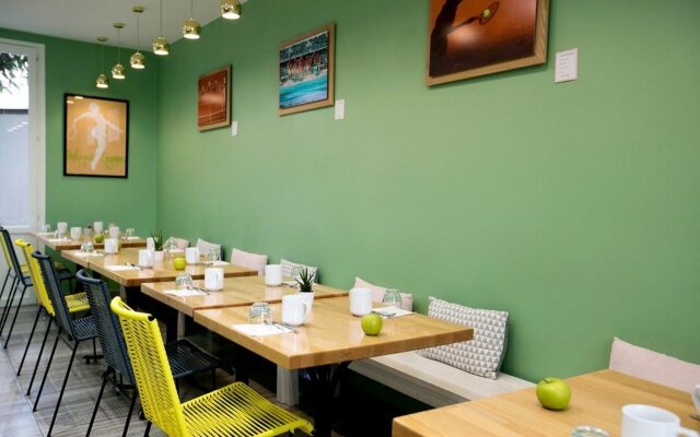 Hotel Olympic Paris Boulogne by Patrick Hayat