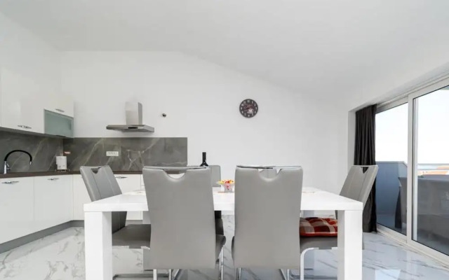 Panoramic View Apartment ILM