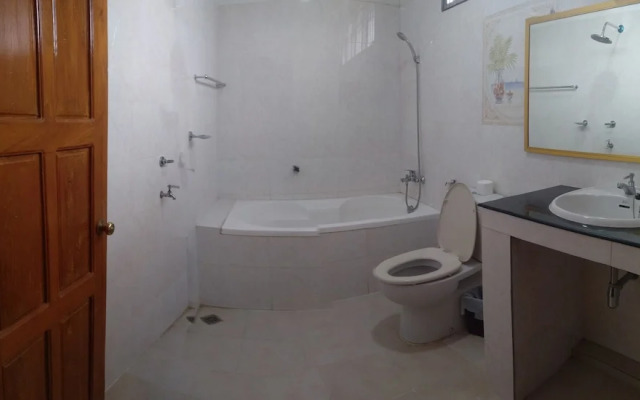Jade Garden Hotel