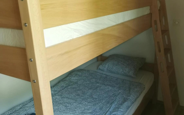 Počitniška HIŠKA POLOVNIK