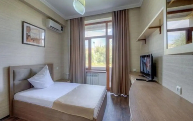 Shihov Hotel