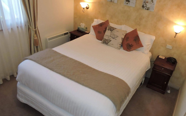 Kubba Roonga Guesthouse - Boutique Luxury Spa Retreat & Gardens