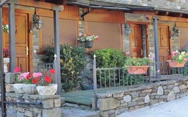 Garos Garden