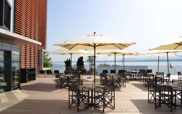 Lake Geneva Hotel