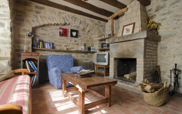 Casa Mur de Alujan