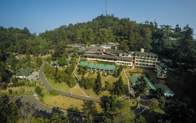 Puncak Pass Resort
