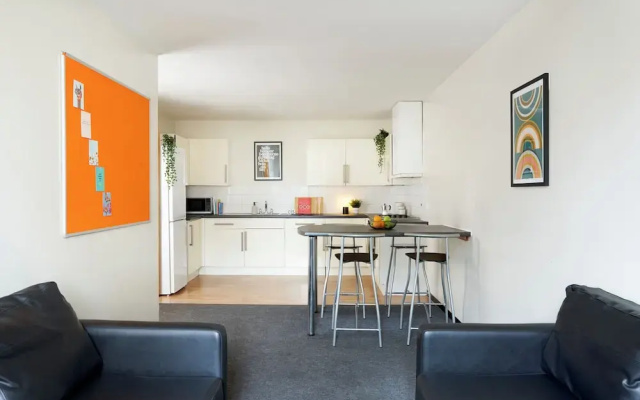 Student Only Transom House