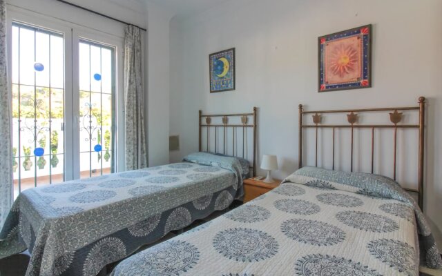 Villa Media Legua