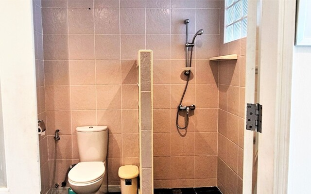 Jomtien Plaza Residence Large Modern Studio Apartment