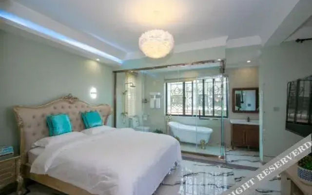 The Bund 18 (Xi'an Xianyang International Airport)